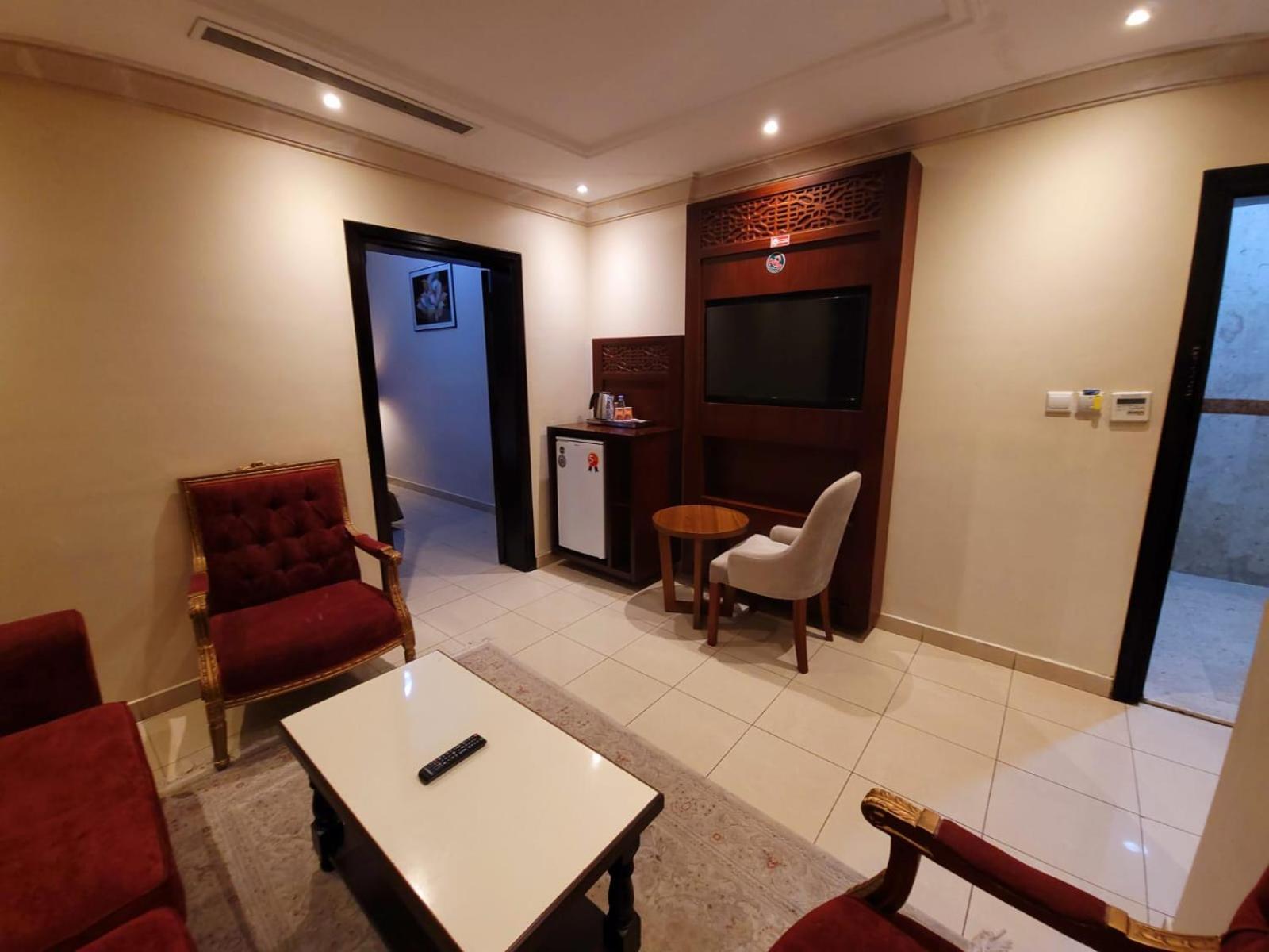 سفير جدة للشقق المخدومة Luaran gambar